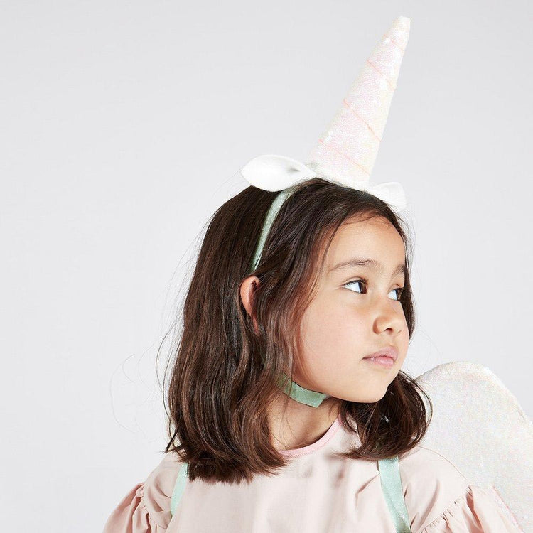 Déguisement enfant pour anniversaire ou carnaval : licorne ailée