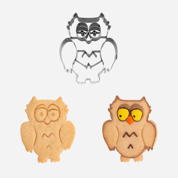 Metal cookie cutter for owl birthday cake decoration