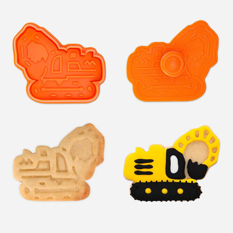 Birthday cake decoration: cookie cutter in the shape of a digger