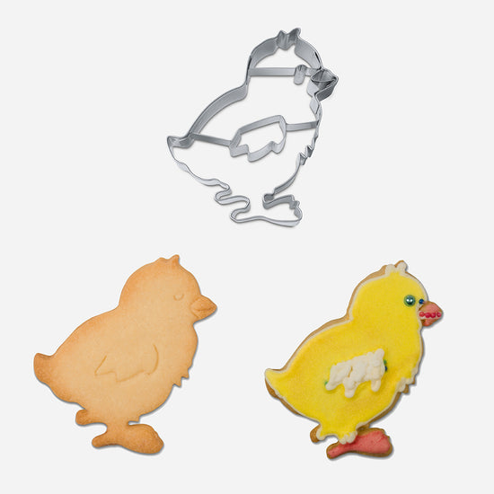 Chick shaped birthday cake decoration cookie cutter
