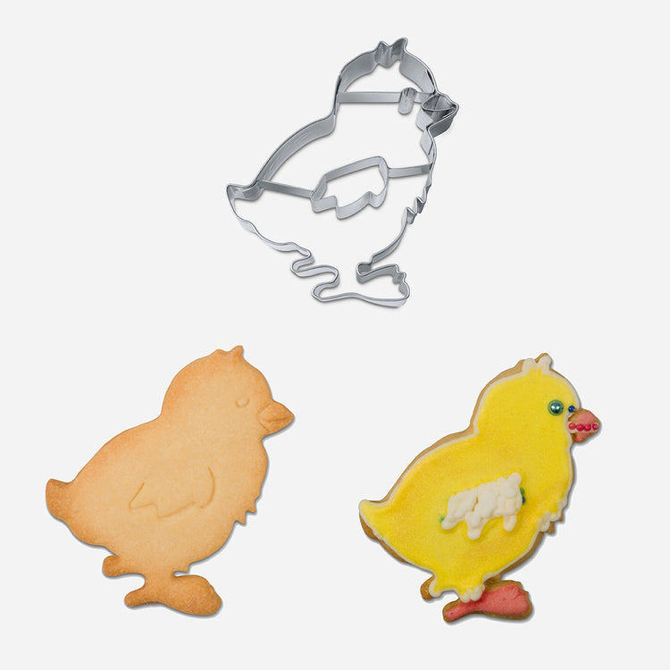 Chick shaped birthday cake decoration cookie cutter