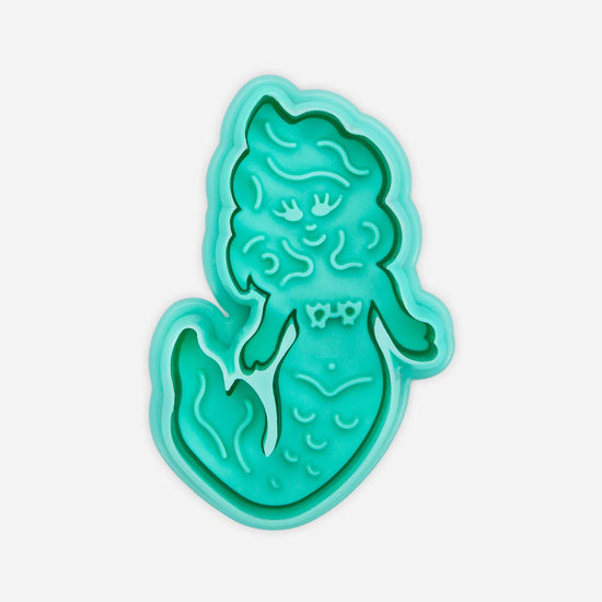 Little girl birthday: cookie cutter in the shape of a mermaid