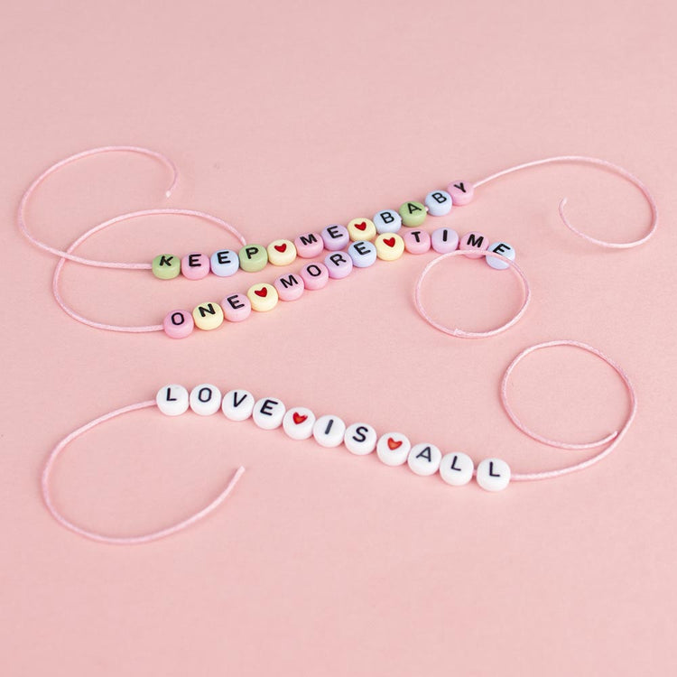 Bracelets personnalisés avec perles alphabet chez my little day