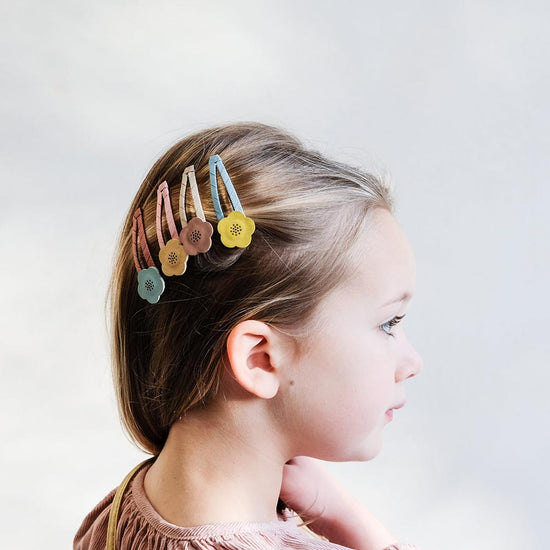Idea de regalo de cumpleaños de niña de Pascua: 4 pinzas para el cabello con flores en colores pastel