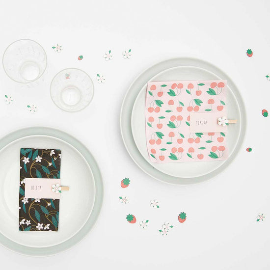 Serviettes en papier cerise : decoration de table anniversaire estival