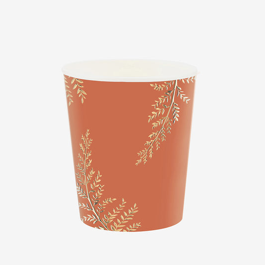 Terracotta cups: decorative idea for a terracotta wedding table