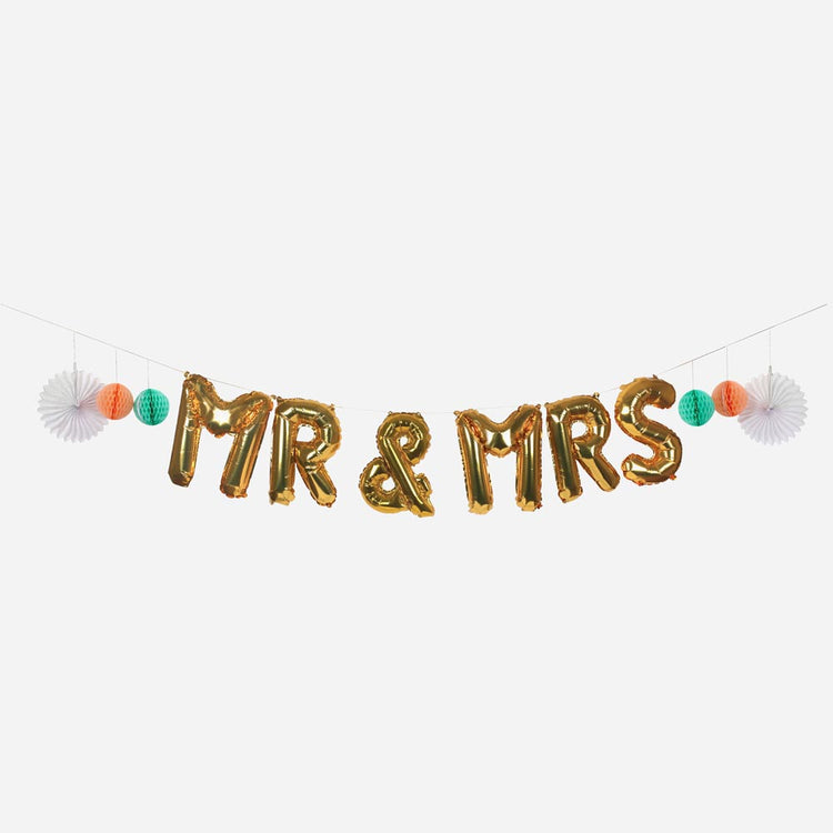 Guirlande ballons Mr & Mrs dorés et boules alvéolées pastel