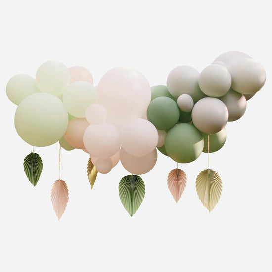 Kit arche 60 ballons - Blanc et Or et Guirlandes d'Eucalyptus