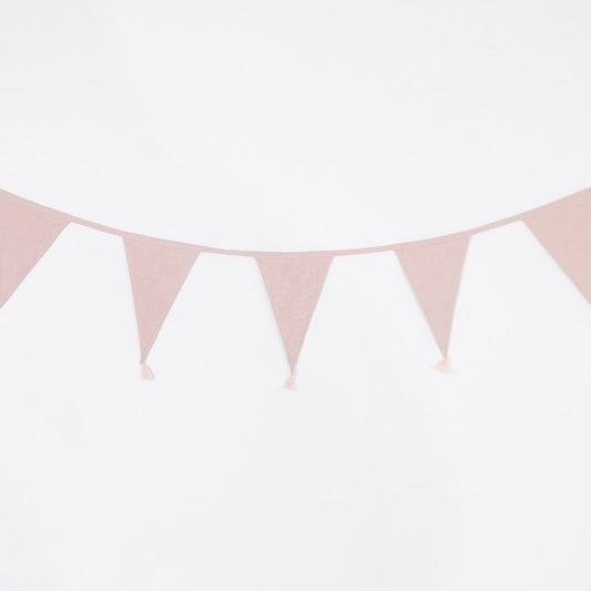 Decoración para baby shower: guirnalda de banderines ecológica rosa empolvado
