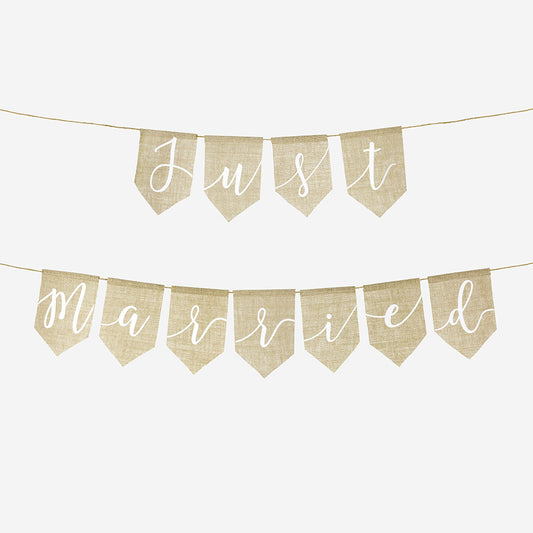 Country wedding decoration: just married jute pennant garland