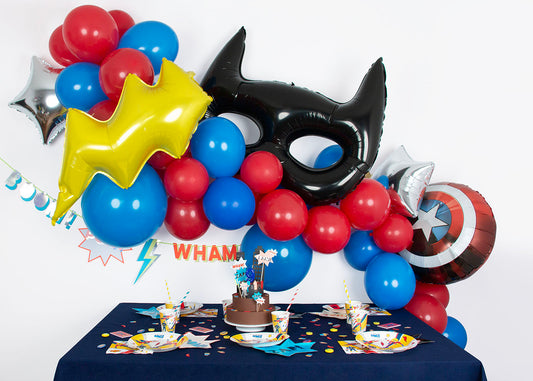 Tavolo compleanno supereroi: tutto il decoro dei supereroi My Little Day