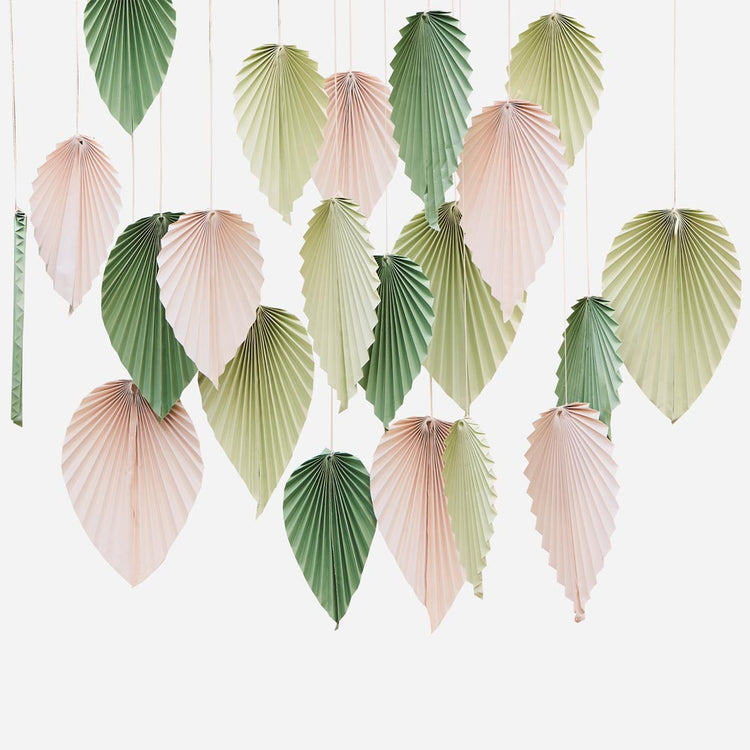 Decoration mariage pampa : feuiles de palmier en papier vers sauge et rose