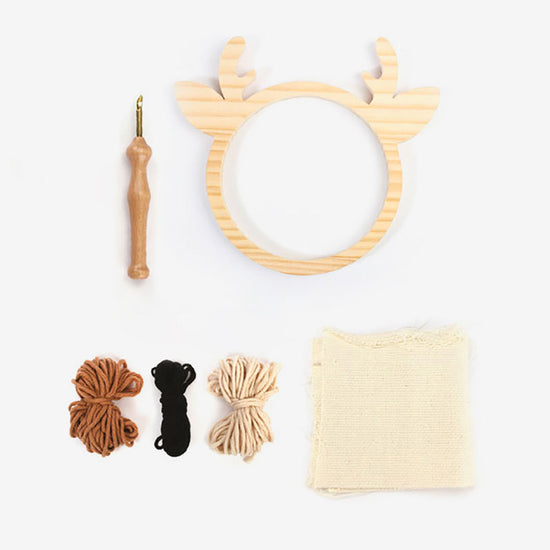 kit punch needle biche pour atelier loisisrs créatifs thème forêt 