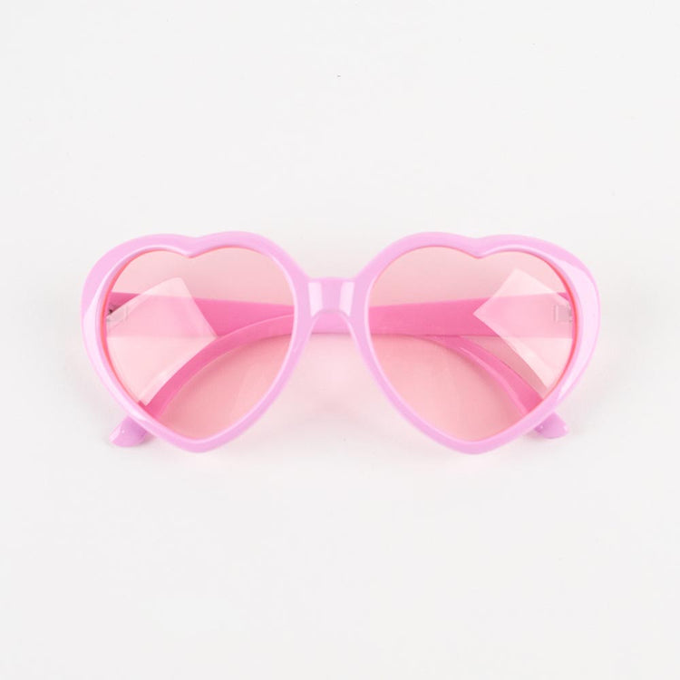 Des lunettes coeur rose pour faire une fête les yeux pleins d'amour !!
