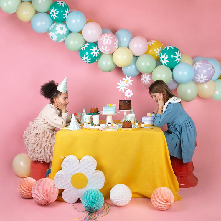 8 gobelets en carton pastel multicolores pour deco de table Paques