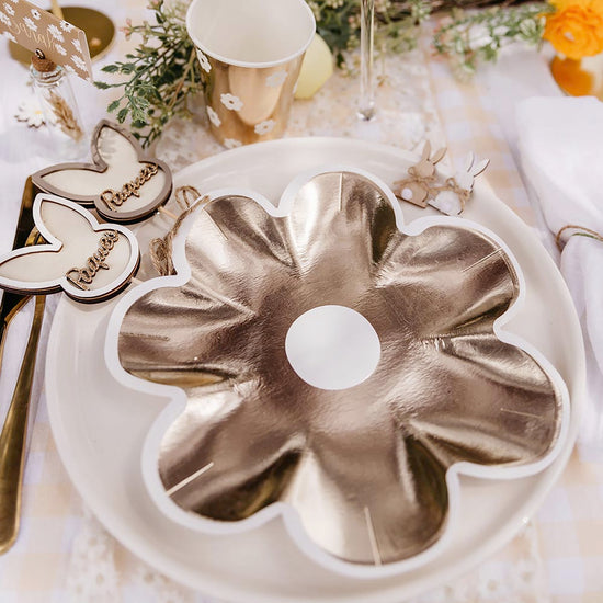 Decoration de table mariage champetre : 8 assiettes motif marguerite