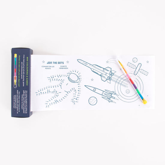 idea de regalo de cumpleaños: rollo de juegos y astro para colorear