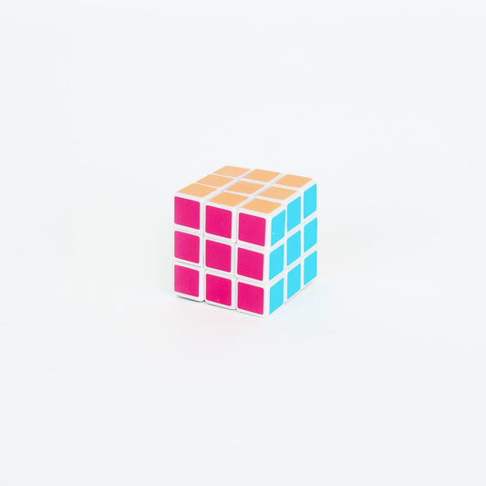 Mini cube magique à glisser dans pochette surprise pour cadeau invité