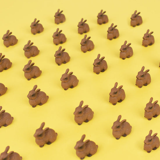 mini figurines lapin: cadeau pochette surprise anniversaire animaux
