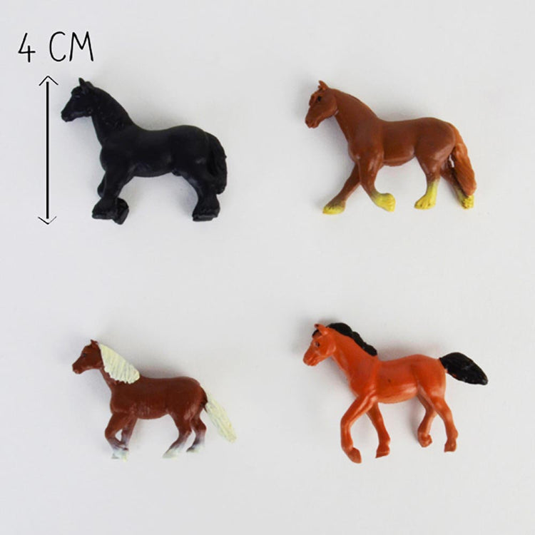 12 mini figurines chevaux pour cadeau invité pochette surprise