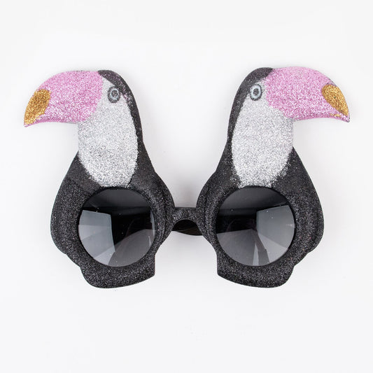 Travestimento: occhiali da tucano con paillettes per una festa tropicale di successo!