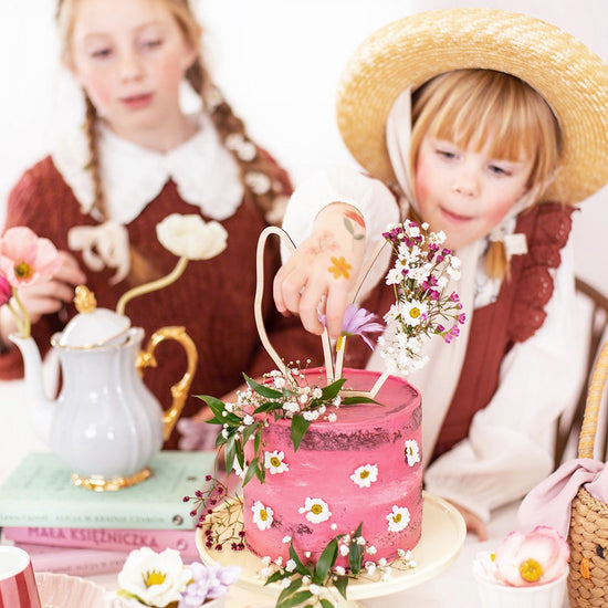 Décoration de table Pâques : toppers en bois oreille de lapin