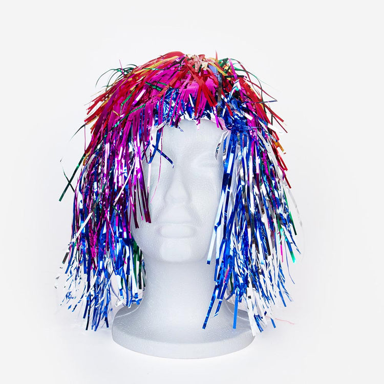 Accessoire de déguisement soirée : une perruque multicolore en mylar