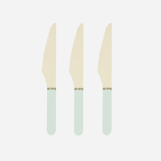 Table de fête : 8 couteaux en bois vert pastel pour votre table de fete