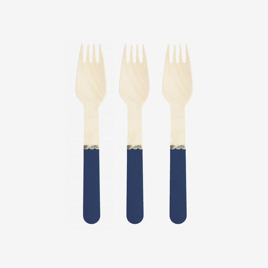 Petites fourchettes en bois festonnées bleu pour deco de table noel