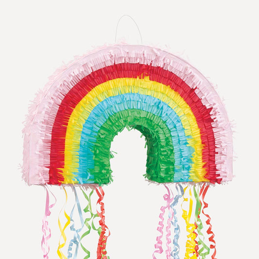 Décoration anniversaire enfant : une pinata arc en ciel multicolore