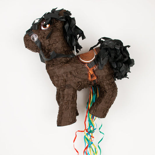 Piñata de cumpleaños en forma de caballo para fiesta temática de vaquero.