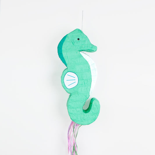 Seahorse pinata to fill in for a successful mermaid birthday activity