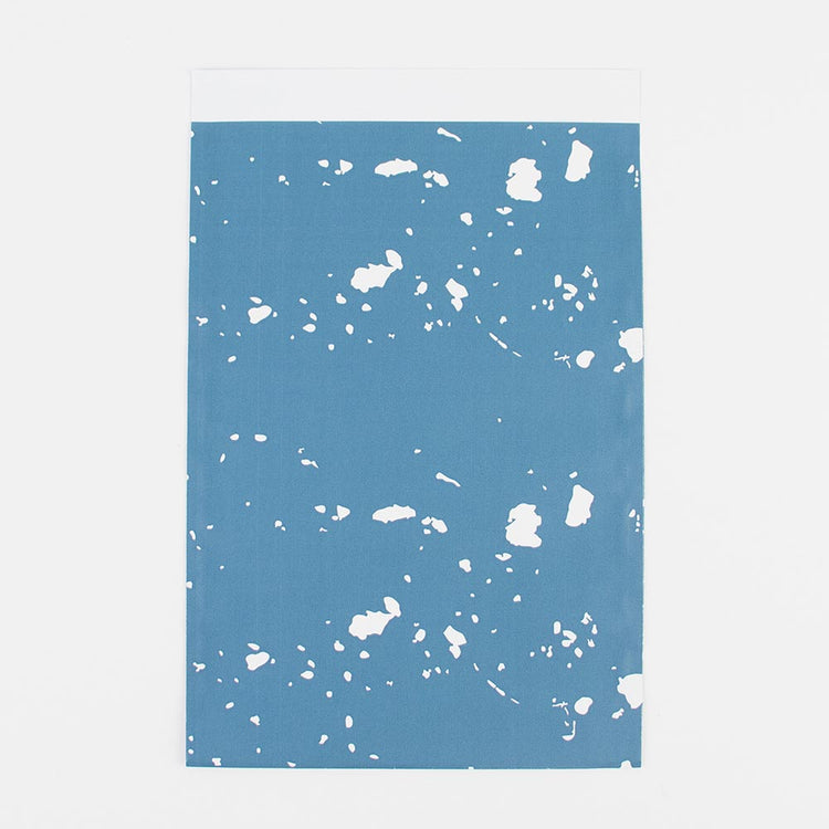 1 x Blue White Spots Paper Pouch for Party Guest Favor