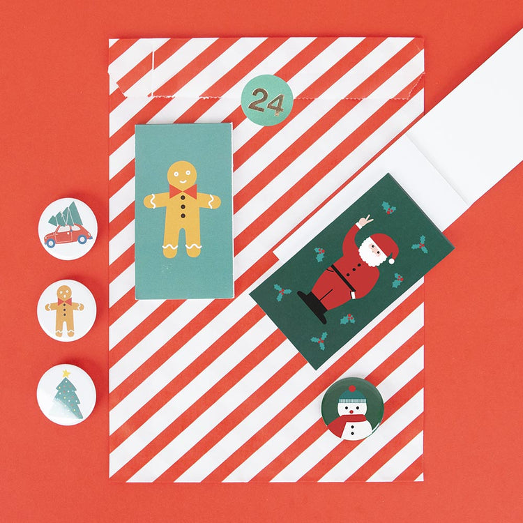 Pochette cadeau Noel : 10 pochettes rayures rouges en papier