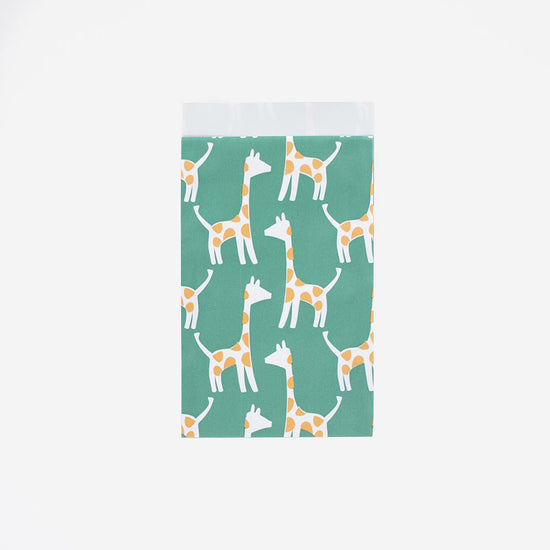 1 pochette verte avec giraphes pour emballages cadeaux enfant thème safari 