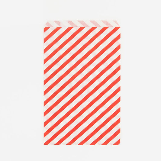 Pouch with red and white stripes for child's birthday