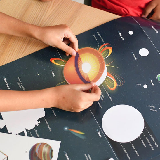 Poster astronomie avec stickers poppik : cadeau anniversaire espace