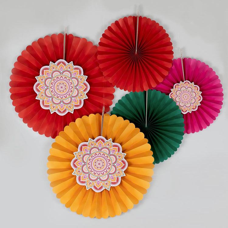Idee decorations originales a suspendre : 5 rosaces pour fete Diwali