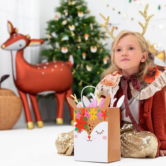 Sac cadeau renne de noel pour emballer les cadeaux de noel facilement