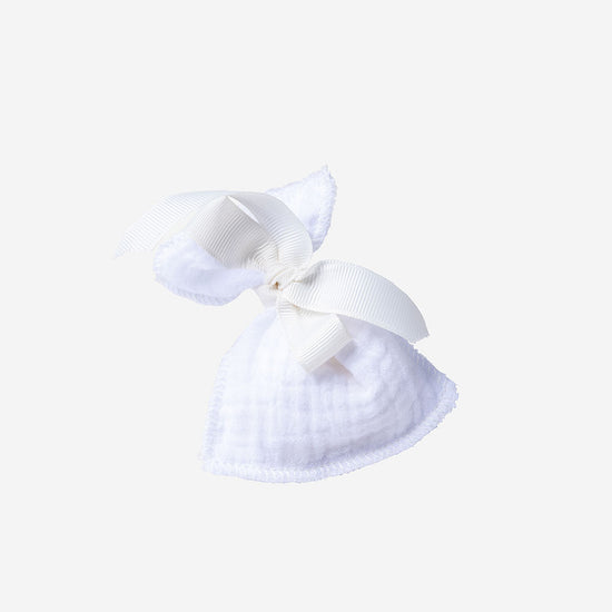 Pochettes en coton blanc pour baby shower ou dragées baptême et mariages