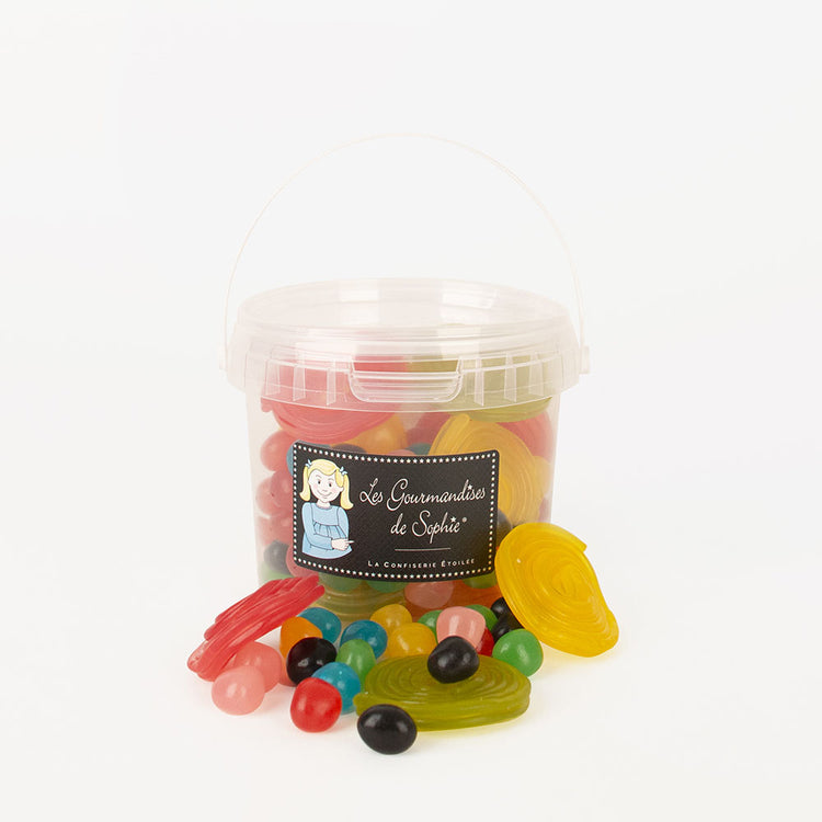 1 seau bonbons mélange fruité : idée pour decoration candy bar