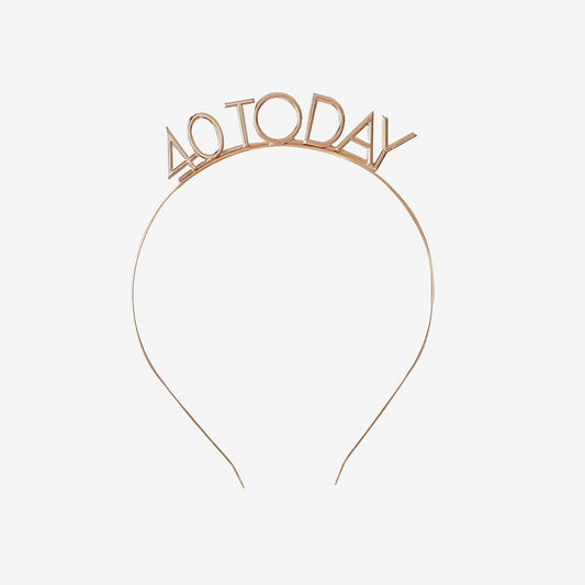 Photobooth accessory idea: golden 40th birthday headband