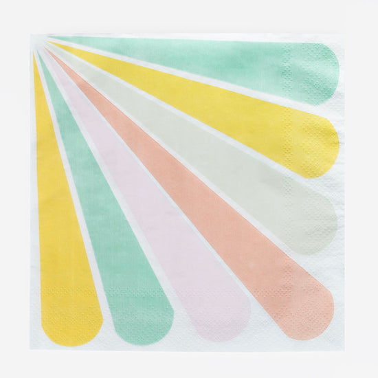 Anniversaire pastel : serviettes en papier pastel pour anniversaire