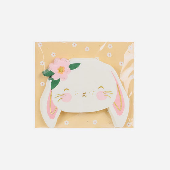 Décoration de Pâques : serviettes lapin mignon avec fleur rose Paques
