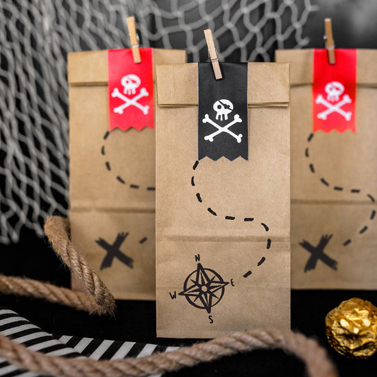 Anniversaire thème pirate : lot de 6 pochette cadeaux avec stickers pirate 