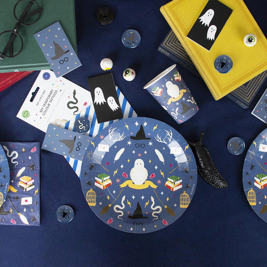 Kit de fête 37 pièces « Harry Potter » avec assiettes, gobelets, serviettes  et nappe, apprenti magicien, décoration pour anniversaire d'enfant