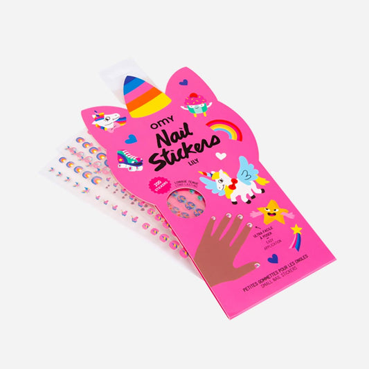 Idee cadeau anniversaire fille : stickers pour ongles theme licorne