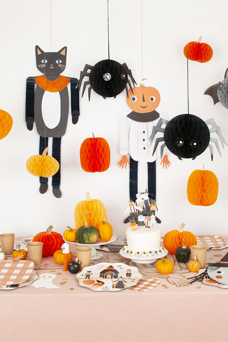 Idee decoration anniversaire enfant Halloween : araignée alvéolée