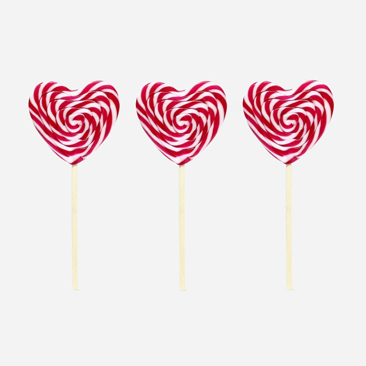 Idee originale pour decoration candy bar mariage : sucette coeur 