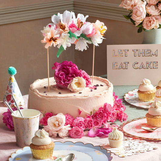 Decoración de mesa de cumpleaños servilletas motivos florales jardines ingleses
